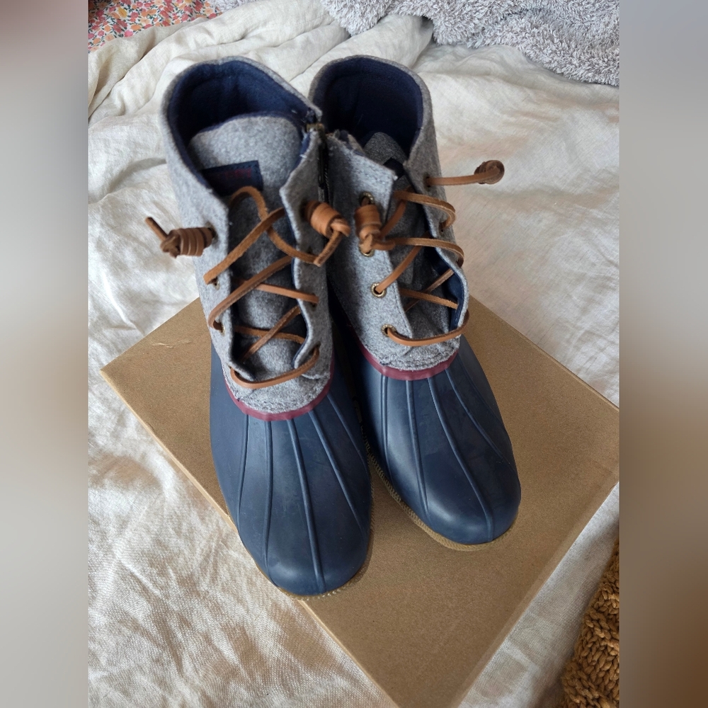Sperry Saltwater Grey Wool Duckboots - Picture 3 of 3